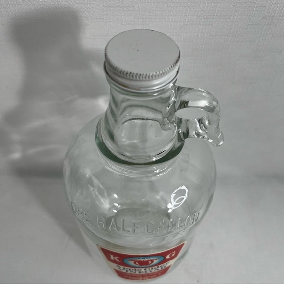 Vintage Half Gallon Apple Cider Vinegar Glass Jug with Finger Handle and Label - Picture 4 of 8
